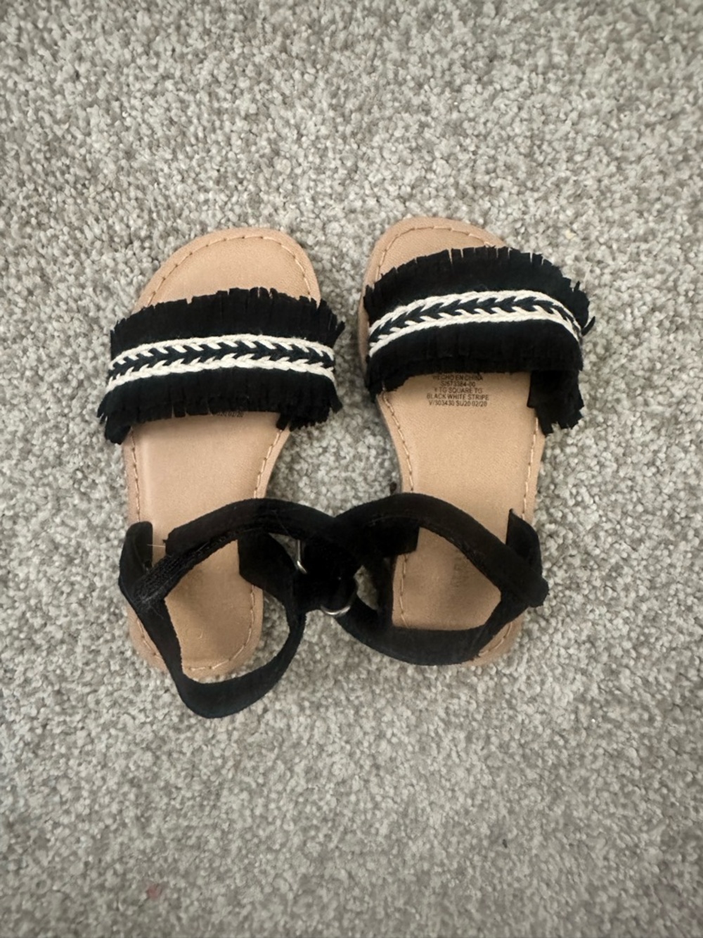 Old Navy Toddler Girls Fringe Sandals Black White Braided Strap Size 7